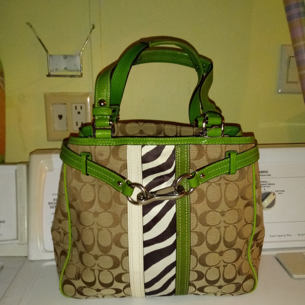 Coach shoulder bag